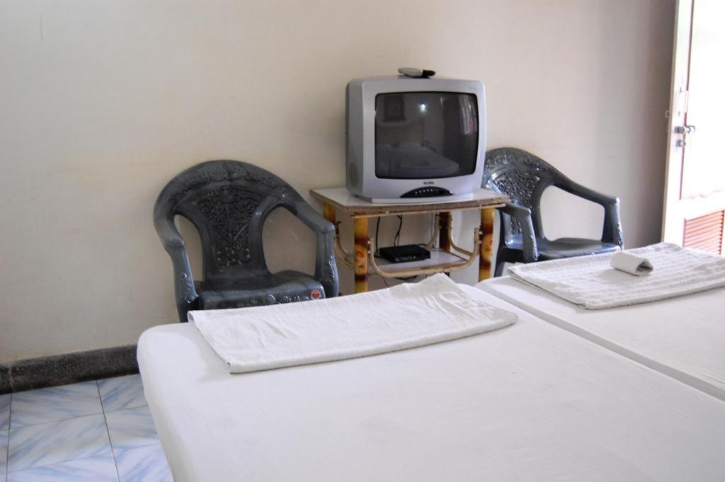 Hotel Tourist Rest House Agra Agra  Room photo